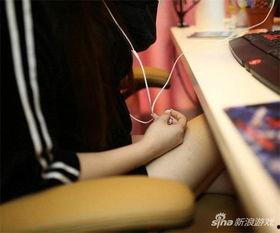 女主播牛奶浇胸迅雷